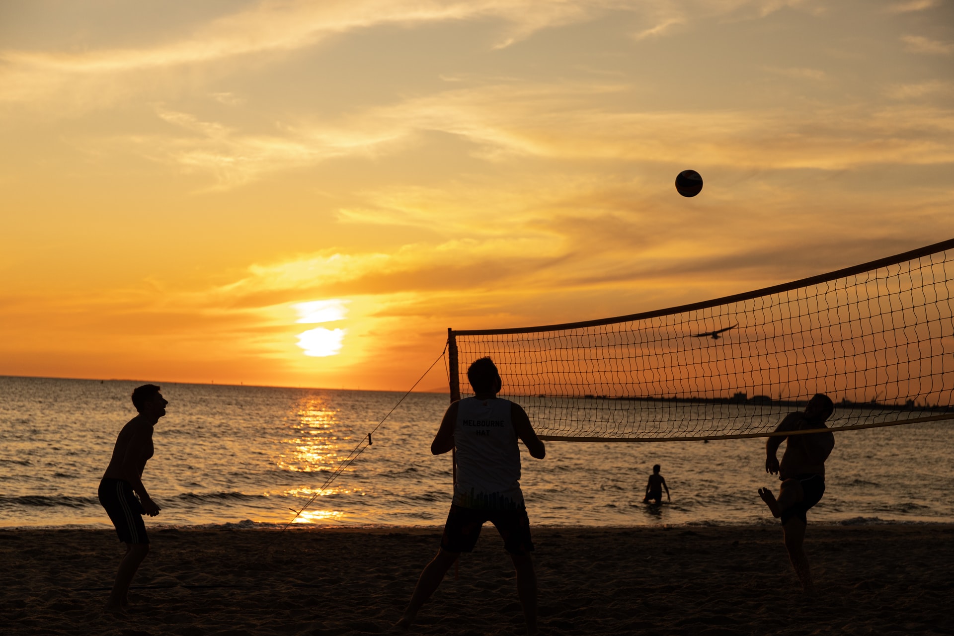 beach volleyball